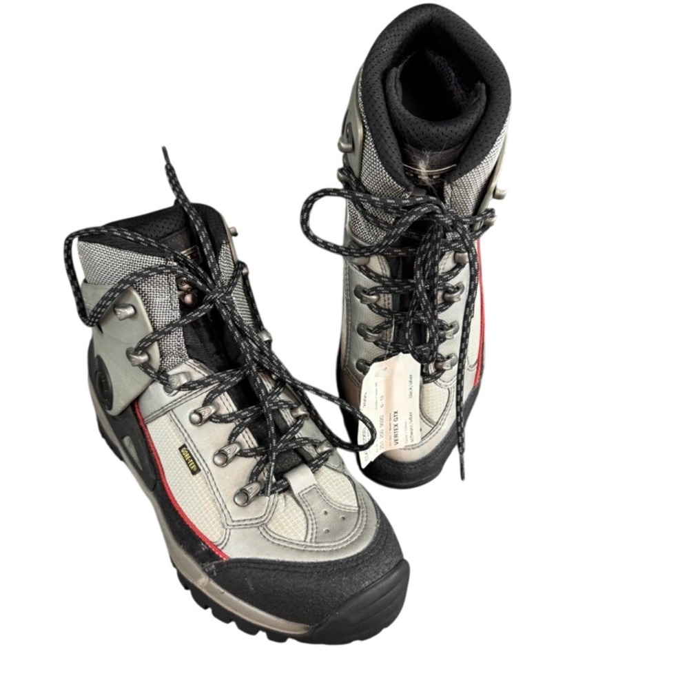 NWOB Lowa Vertex GTX Gore-Tex Hiking Boots Black Silver Vibram 251 200 Mens 8.5